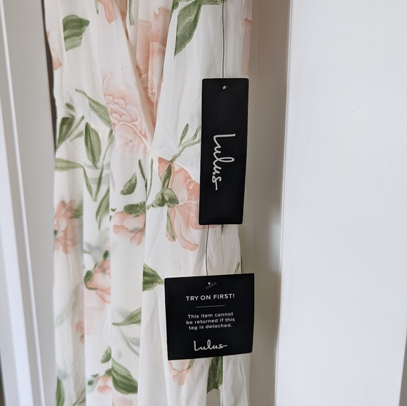 Lulus Romantic Possibilities white floral maxi dress- size large (fits like med) - Picture 3 of 11